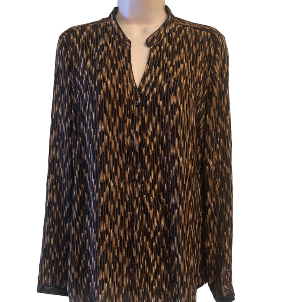 Dalia Collection Ladies Placket Front Long Sleeve Leather trim Blouse Size Med